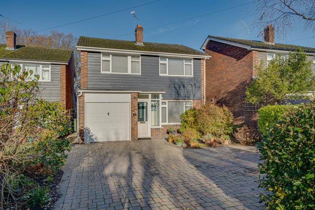 Clifton Gardens, West End, Southampton, SO18 3DA